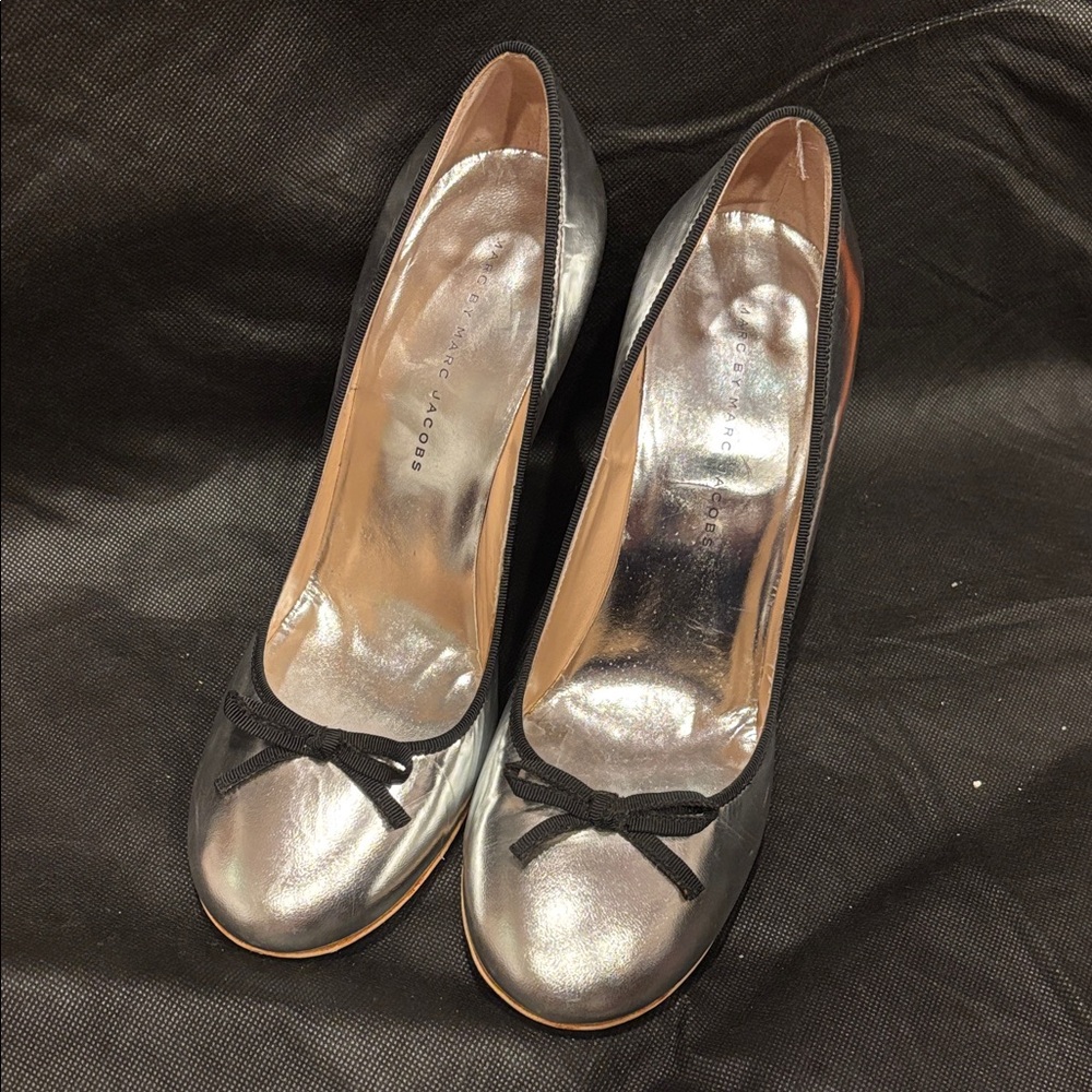 Marc Jacobs Metallic Silver Heels with Black Bow